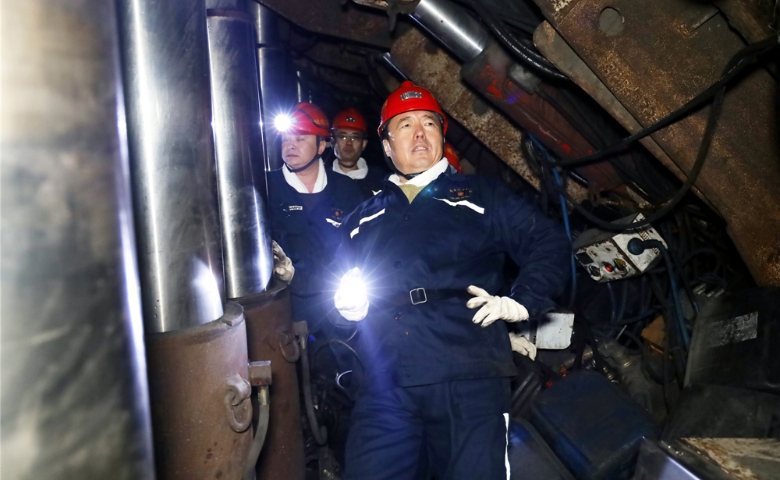 韩福生在峻德矿宣讲调研检查时强调 准确把握全会精...