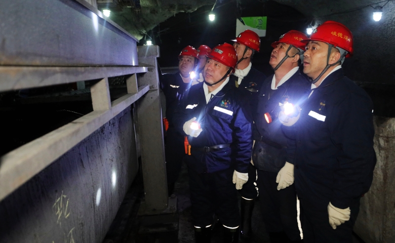 张秉德到峻德矿调研检查工作