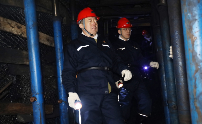 韩福生在振兴矿调研检查时强调 以会战形式打破制约...