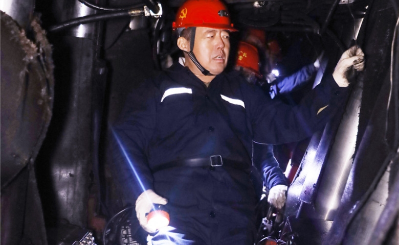 韩福生在新陆矿调研检查时强调 优化煤炭资源开采设...